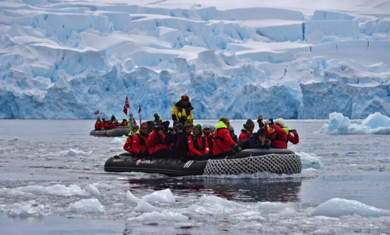 Antarctica tourism