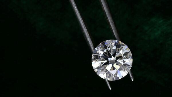 Rs 80 lakh Diamond