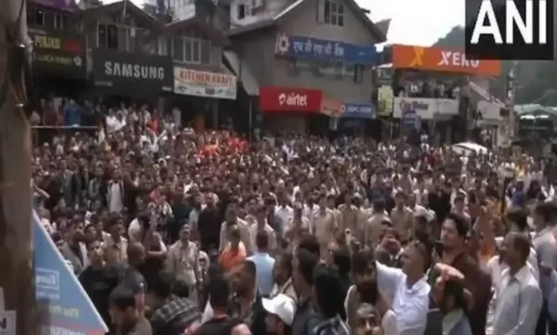 protest in shimla over illegal mosque